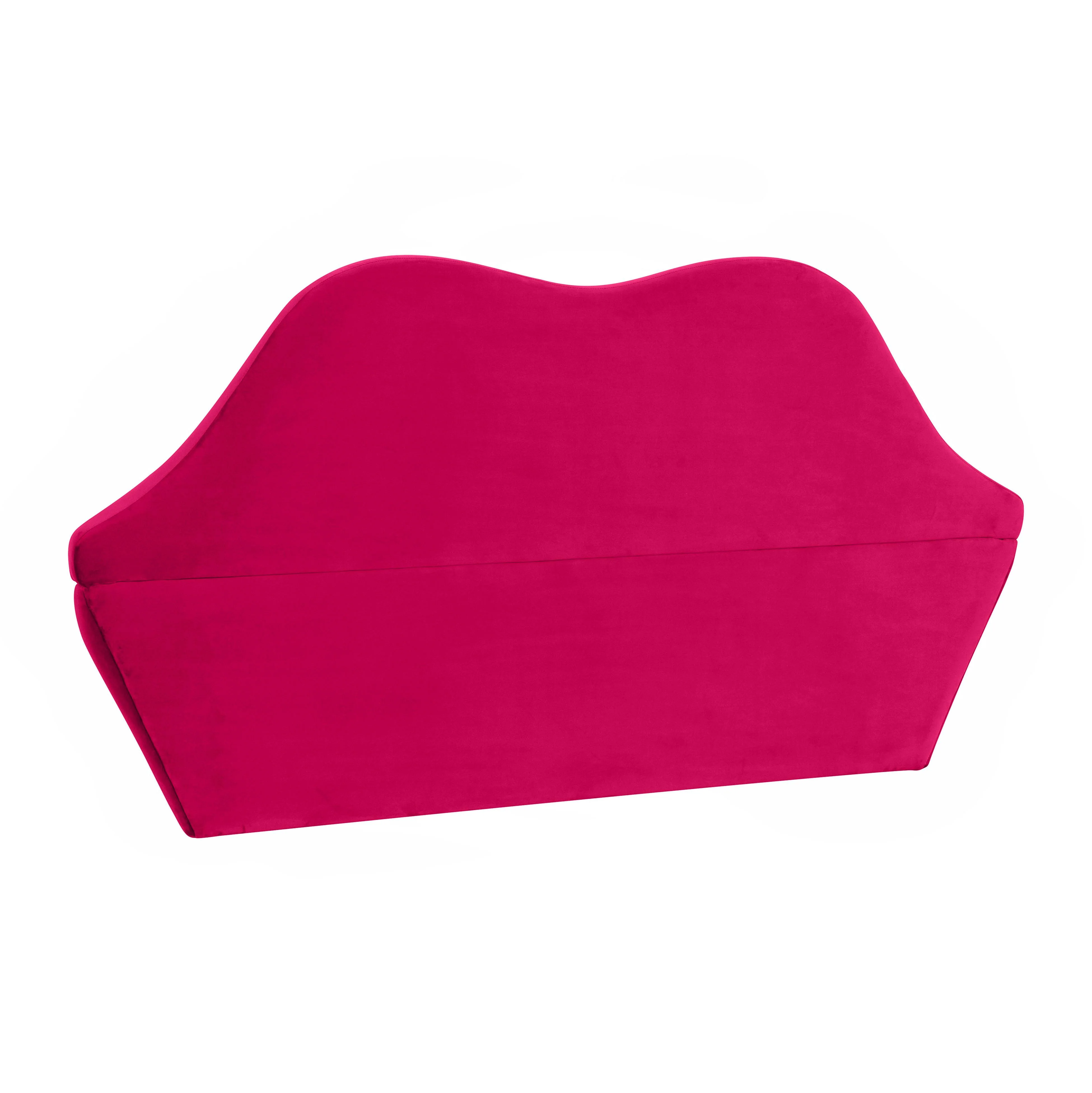 Lips 68" Performance Velvet Settee - Image 4